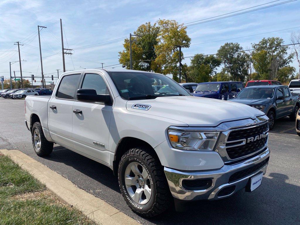 Used 2024 RAM 1500 Big Horn AWD/4WD image 3