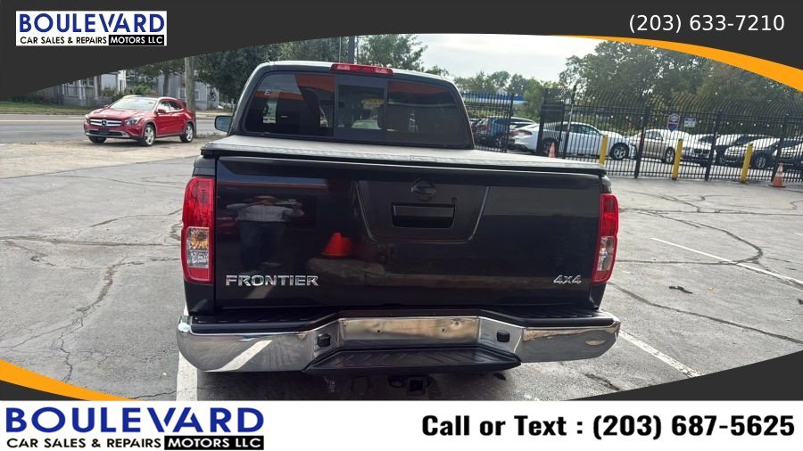 Used 2016 Nissan Frontier SV AWD/4WD image 6