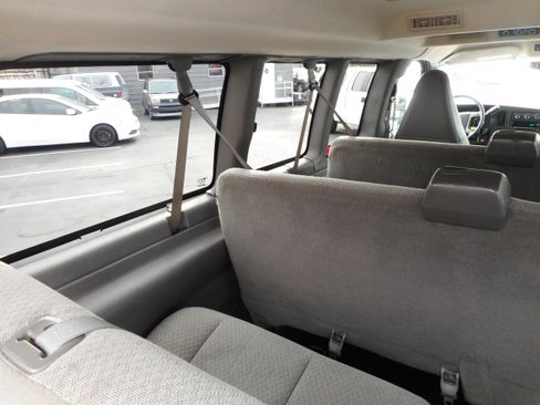 Used 2017 Chevrolet Express 2500 LS image 19