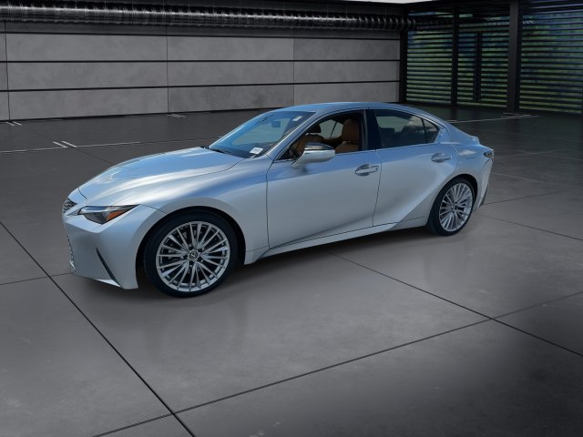 Certified 2024 Lexus IS 300 w/ Premium Package RWD image 4