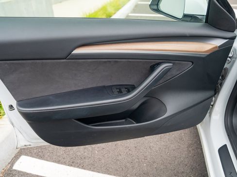 Used 2023 Tesla Model 3 Standard Range RWD image 10