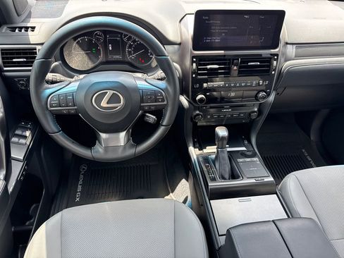 Used 2023 Lexus GX 460 w/ Black Line Special Edition AWD/4WD image 23