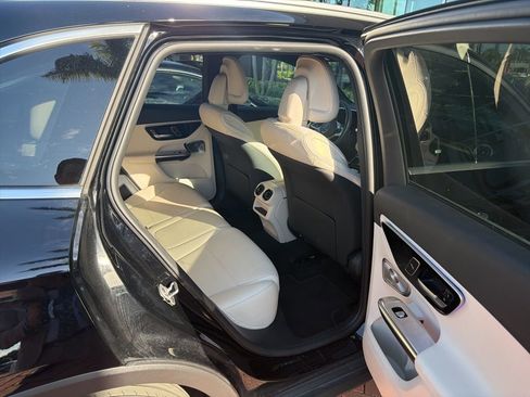 Used 2025 Mercedes-Benz GLC 300 image 5