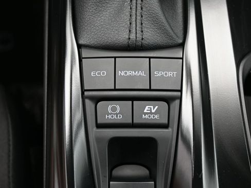 Used 2026 Toyota Camry LE FWD image 24