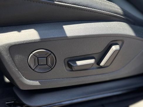 Used 2025 Audi Q3 2.0T Premium AWD/4WD image 15
