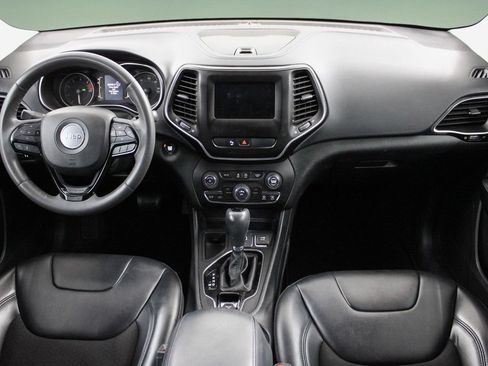 Used 2020 Jeep Cherokee Latitude Plus FWD image 19