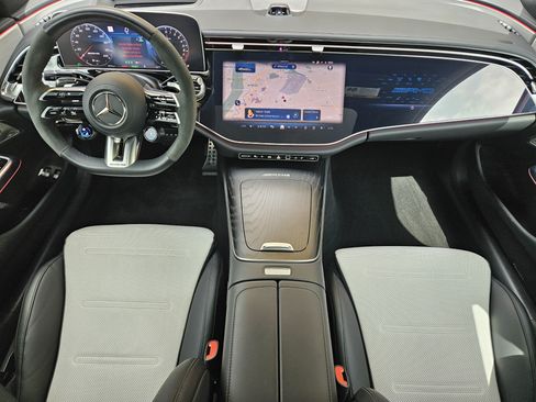Used 2025 Mercedes-Benz E 53 AMG e 4MATIC Sedan image 25
