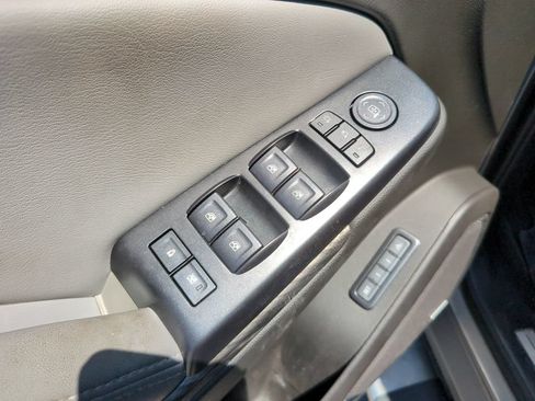 Used 2018 Chevrolet Tahoe LT w/ LT Signature Package RWD image 23