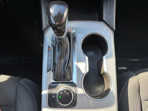 Used 2020 Chevrolet Blazer LT image 21