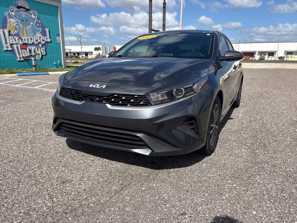 Used 2024 Kia Forte LXS w/ LXS Technology Package FWD image 7
