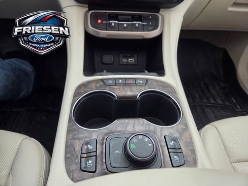 Used 2020 GMC Acadia Denali w/ Trailering Package AWD/4WD image 22