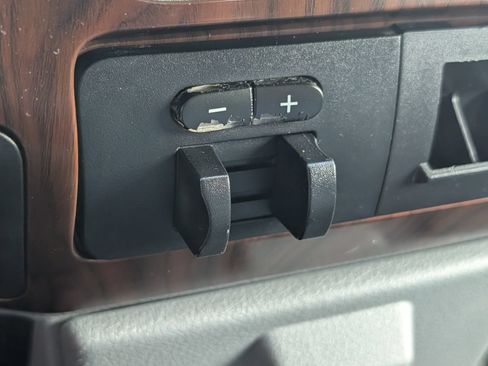 Used 2016 Ford F250 XL w/ Power Equipment Group AWD/4WD image 19