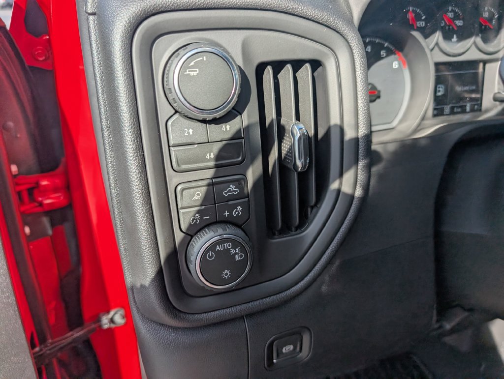 New 2026 Chevrolet Silverado 2500 Custom w/ Custom Value Package AWD/4WD image 17
