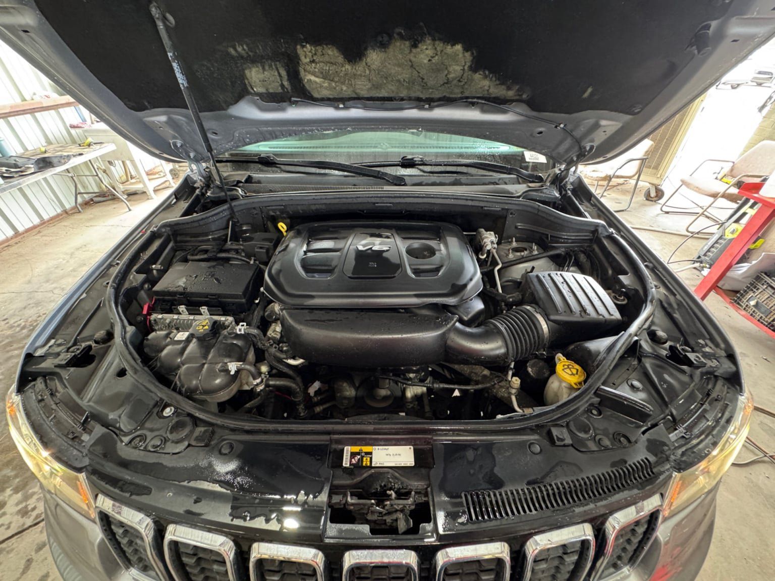 Used 2019 Jeep Grand Cherokee Laredo AWD/4WD image 20