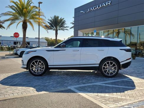 New 2026 Land Rover Range Rover Velar Dynamic SE image 2