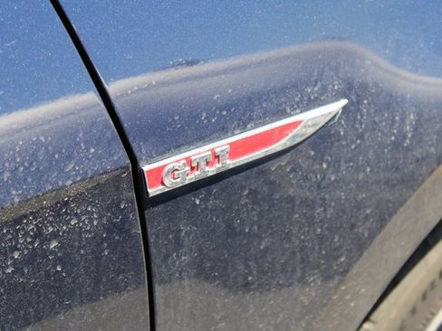 Used 2015 Volkswagen Golf 2-Door image 10