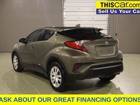 Used 2021 Toyota C-HR LE FWD image 6
