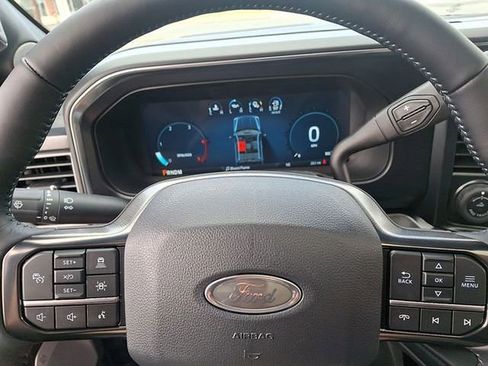 Used 2025 Ford F250 Platinum AWD/4WD image 15