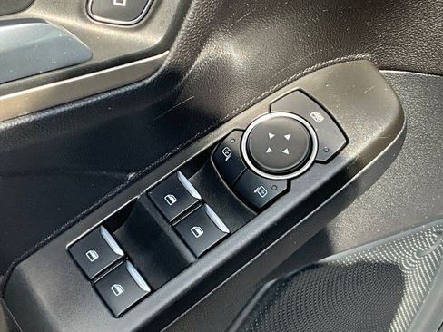 Used 2021 Ford Escape SE w/ SE Sport Appearance Package FWD image 24
