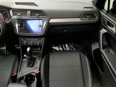 Used 2020 Volkswagen Tiguan SE R-Line FWD image 56