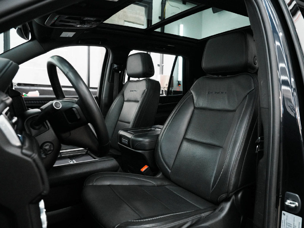 Used 2023 GMC Yukon Denali AWD/4WD image 28