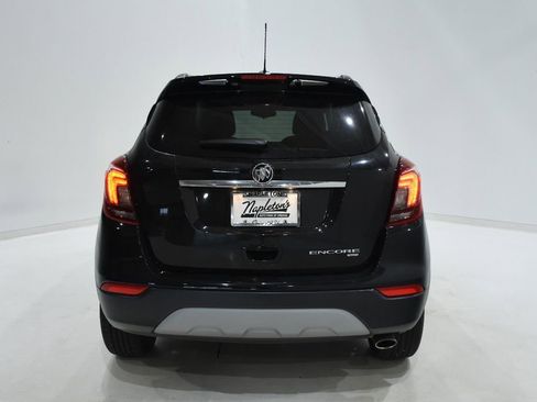 Used 2019 Buick Encore Sport Touring AWD/4WD image 5