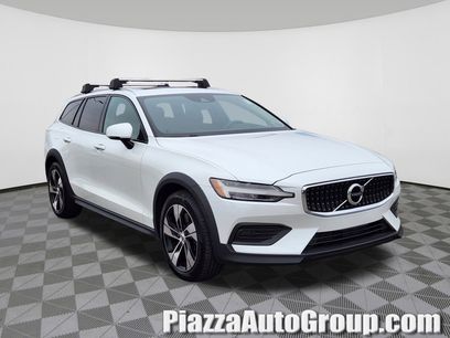 Used 2020 Volvo V60 T5 Cross Country w/ Protection Package Premier
