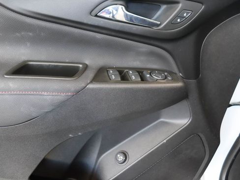 Certified 2024 Chevrolet Equinox RS FWD image 14