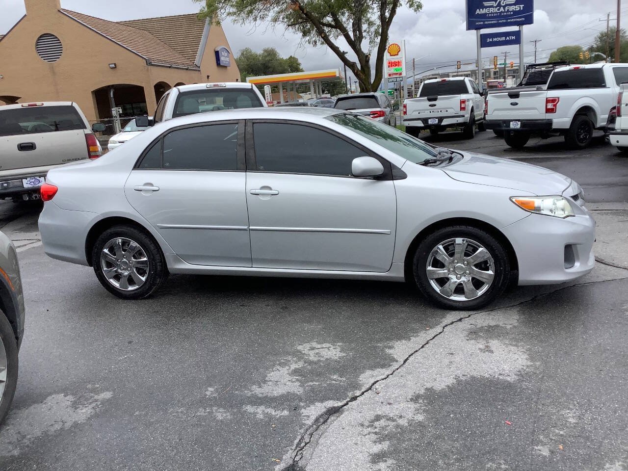 Used 2012 Toyota Corolla LE FWD image 9