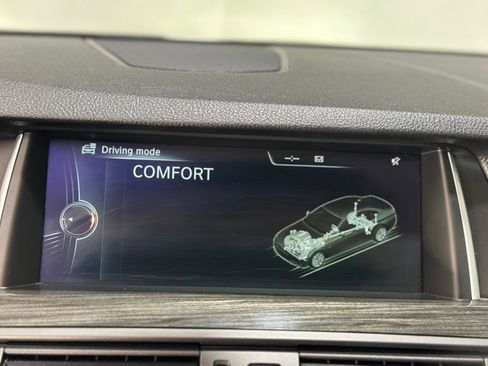 Used 2014 BMW 550i xDrive Sedan AWD/4WD image 36
