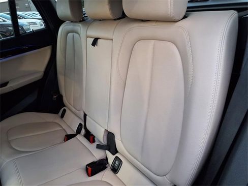 Used 2021 BMW X1 sDrive28i w/ Convenience Package image 9