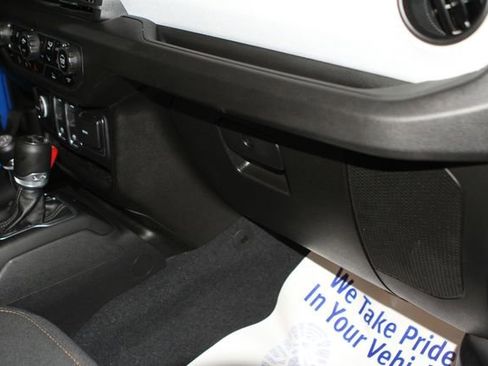 Used 2024 Jeep Wrangler Sport AWD/4WD image 23