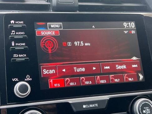 Used 2019 Honda Civic Sport image 19