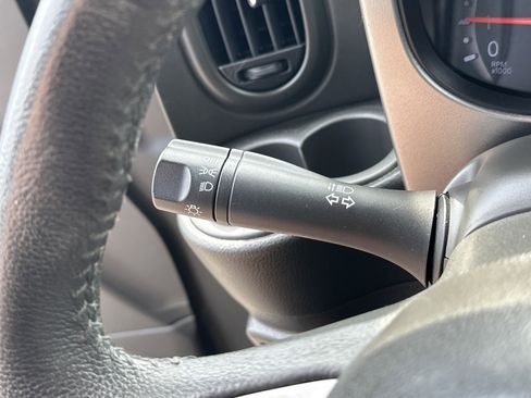 Used 2013 Nissan Cube 1.8 S w/ Interior Designer Pkg image 19