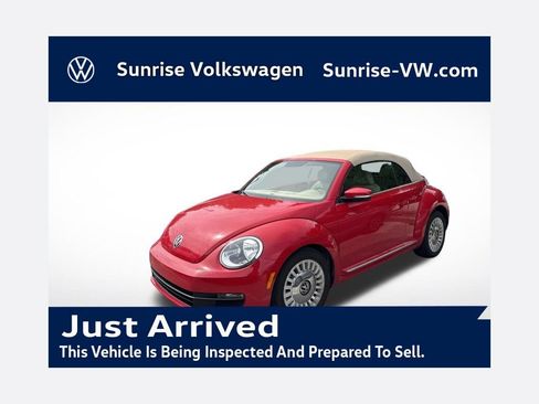Used 2015 Volkswagen Beetle 1.8T FWD image 1