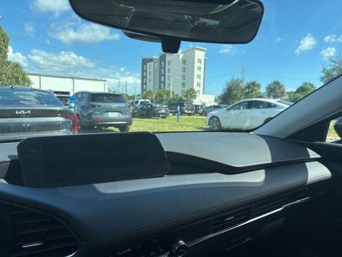 Used 2025 MAZDA MAZDA3 s image 34