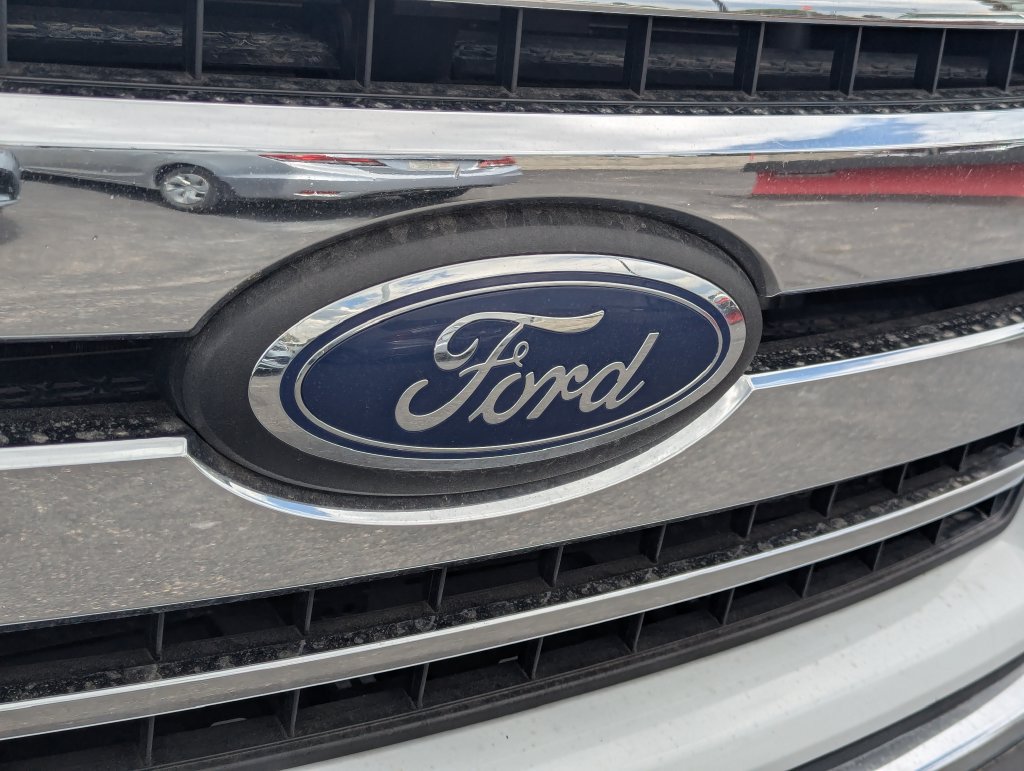 Used 2020 Ford F150 XLT w/ Trailer Tow Package AWD/4WD image 12