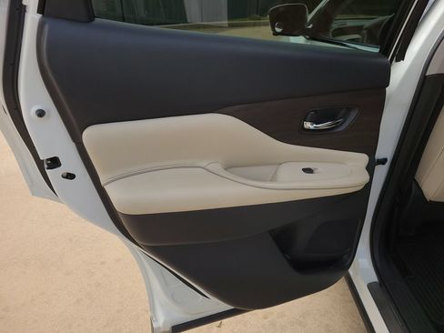 Used 2020 Nissan Murano Platinum FWD image 14