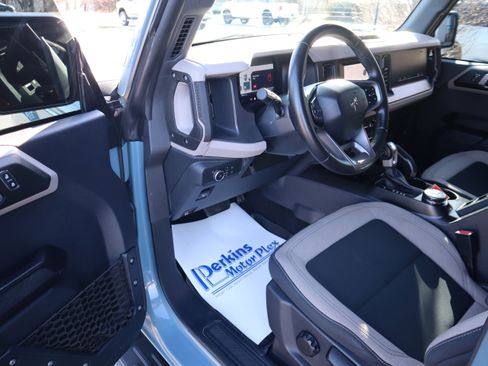 Used 2022 Ford Bronco Big Bend image 3