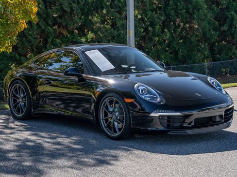 Used 2016 Porsche 911 Carrera S image 4