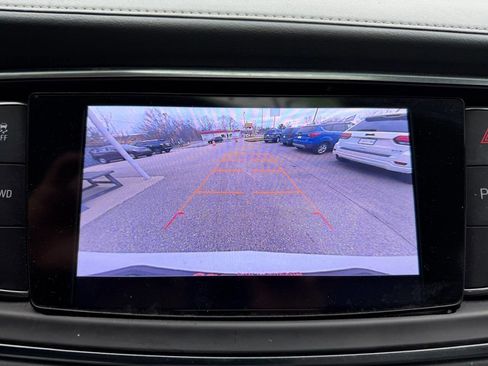 Used 2020 Buick Enclave Essence AWD/4WD image 69
