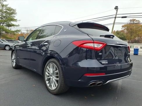 Used 2018 Maserati Levante GranLusso image 5