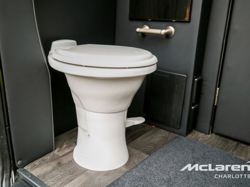 New 2024 Mercedes-Benz Sprinter 3500 image 42