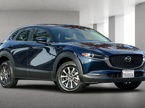 Certified 2022 MAZDA CX-30 AWD 2.5 S image 2