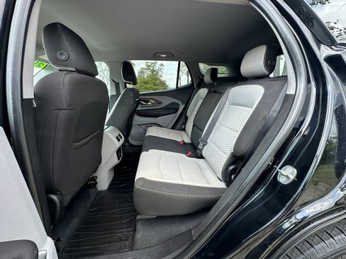 Used 2019 GMC Terrain SLE w/ Driver Convenience Package AWD/4WD image 13