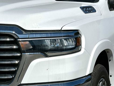 Used 2025 RAM 1500 Laramie AWD/4WD image 16