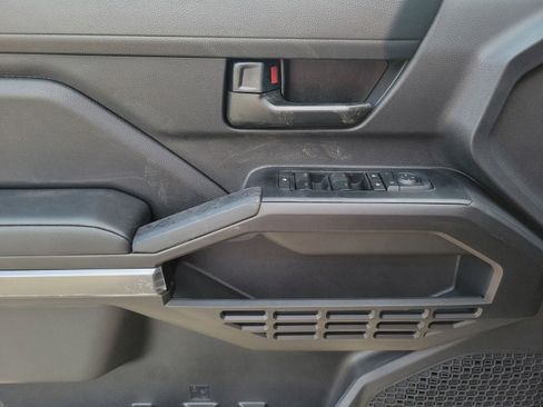 New 2026 Toyota Tacoma SR5 AWD/4WD image 17