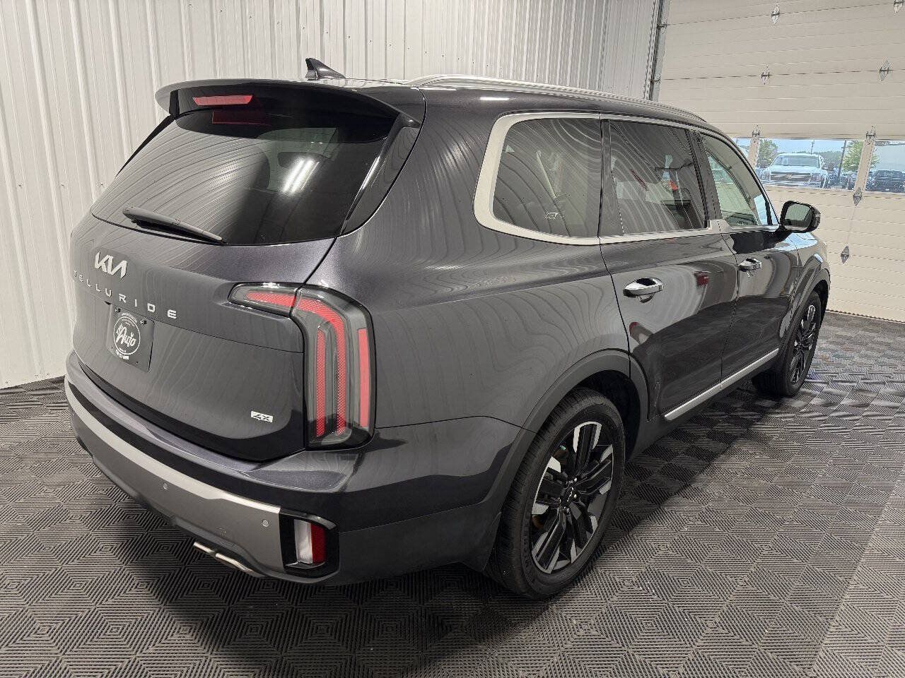 Used 2025 Kia Telluride SX X-Line AWD/4WD image 3