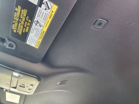 Certified 2025 Toyota Tacoma TRD Off-Road image 24