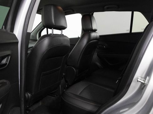 Used 2017 Chevrolet Trax LT w/ LT Convenience Package image 19